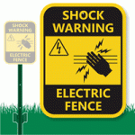 Electric Fence Signs Save From a “Shocking” Experience